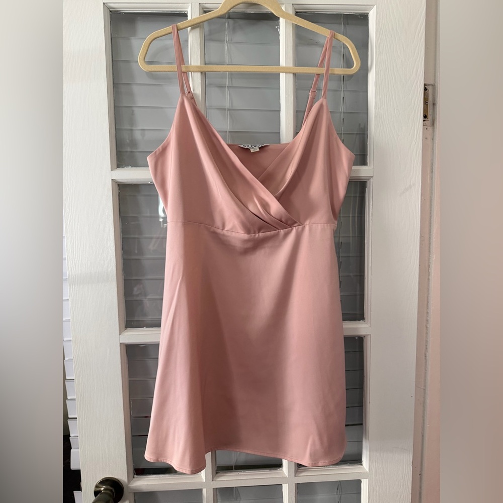 Francesca’s Studio 19 Women’s L Pink Silky Satin Surplice Mini Dress | SKU 0275